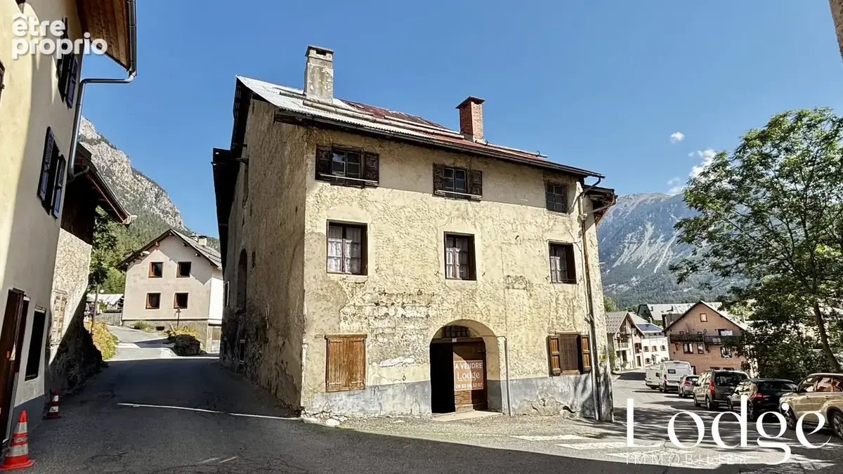 Maison à VAL-DES-PRES