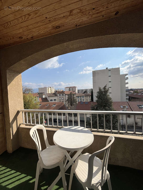 Appartement à ROMANS-SUR-ISERE
