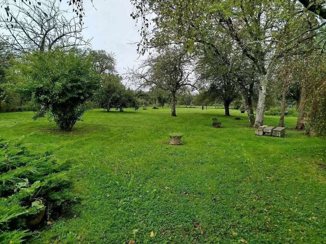 Maison à CHESSY-LES-PRES