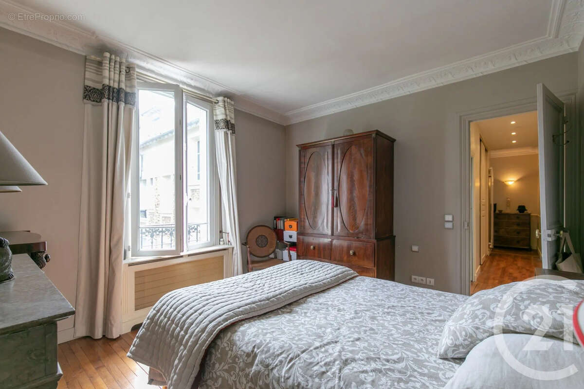 Appartement à SAINT-MAUR-DES-FOSSES
