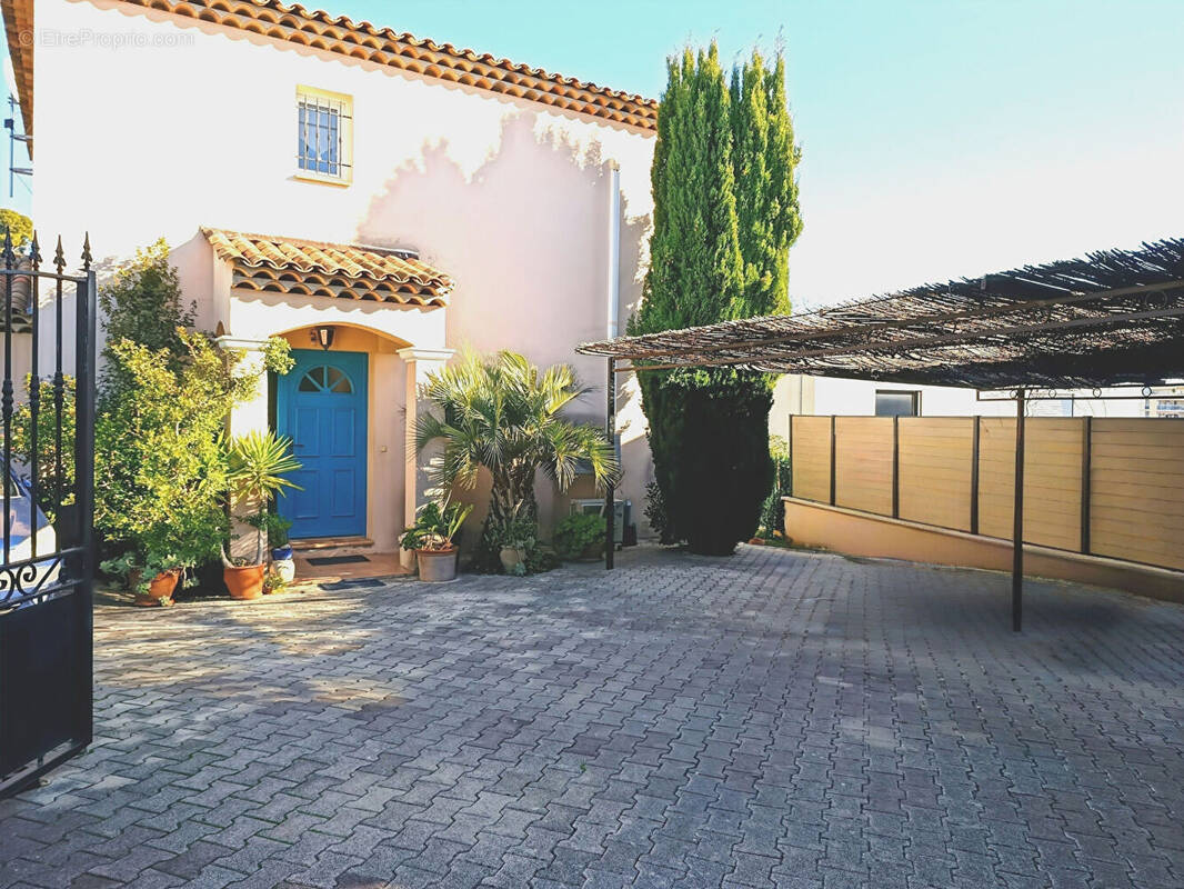 Maison à CAGNES-SUR-MER