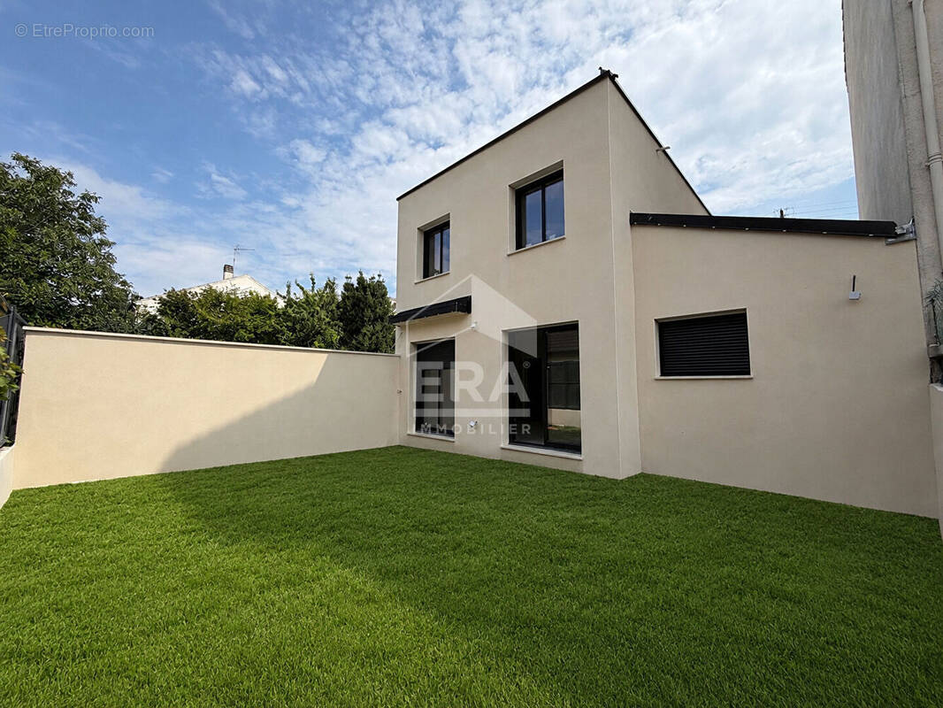 Maison Cormeilles En Parisis 5 pièce(s) 105.3 m2 - photo 1