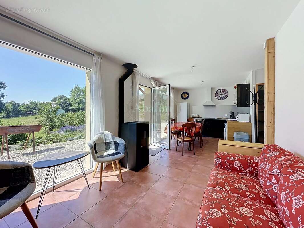 Maison à MONLEON-MAGNOAC
