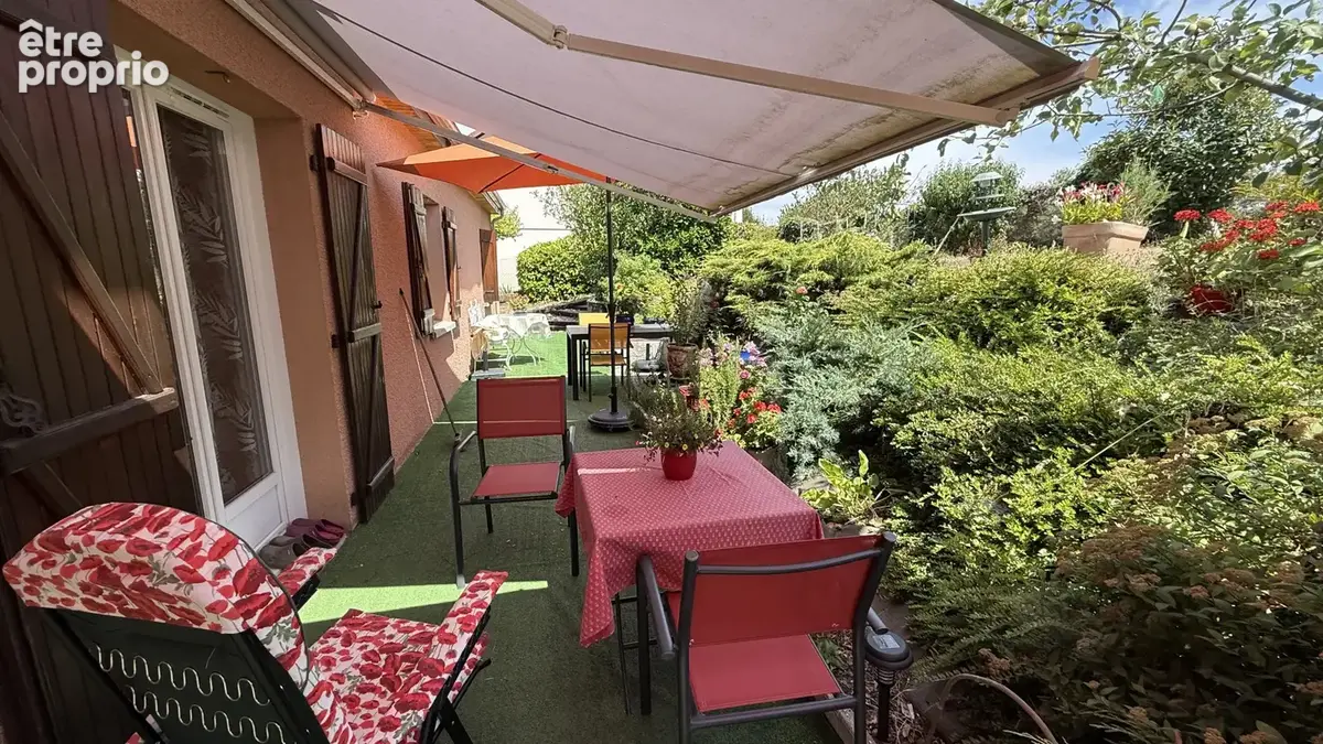 Viager occupé Monsieur 82 ans et Dame 89 ans - Maison de plain-pied avec garage et jardin - photo 10