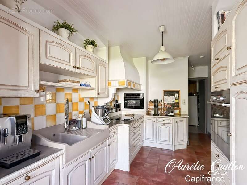 Maison à LA CHAPELLE-CARO