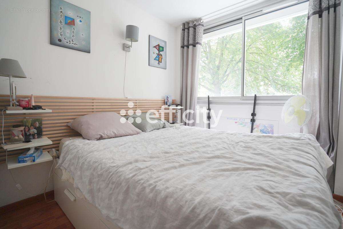 Appartement à FRESNES