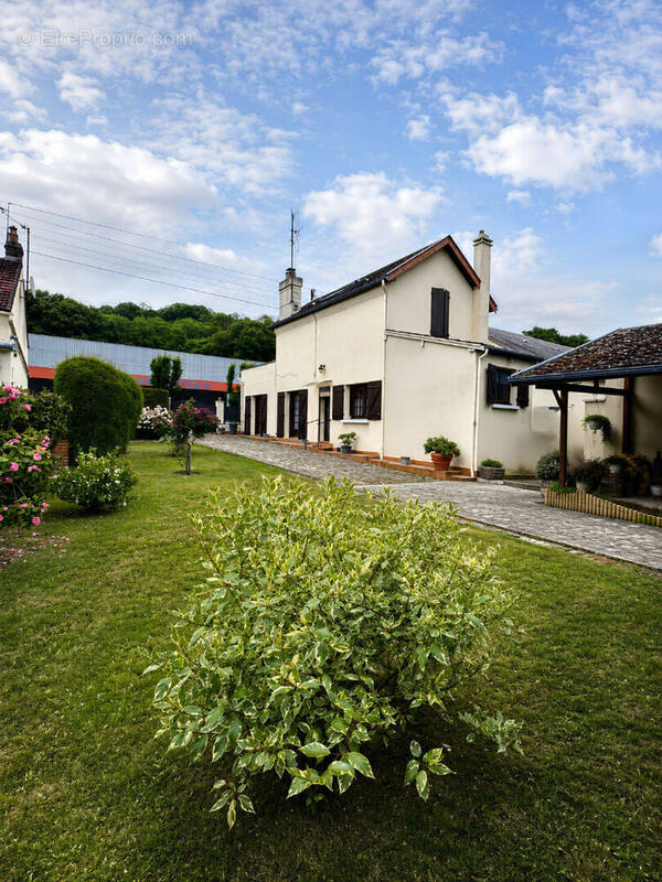 Maison à SAINT-JUST-EN-CHAUSSEE