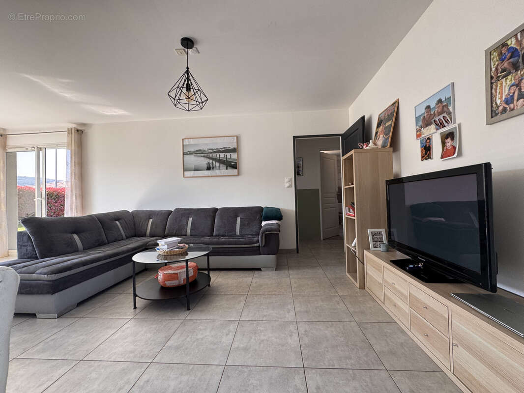 Maison à LA ROCHE-DE-GLUN