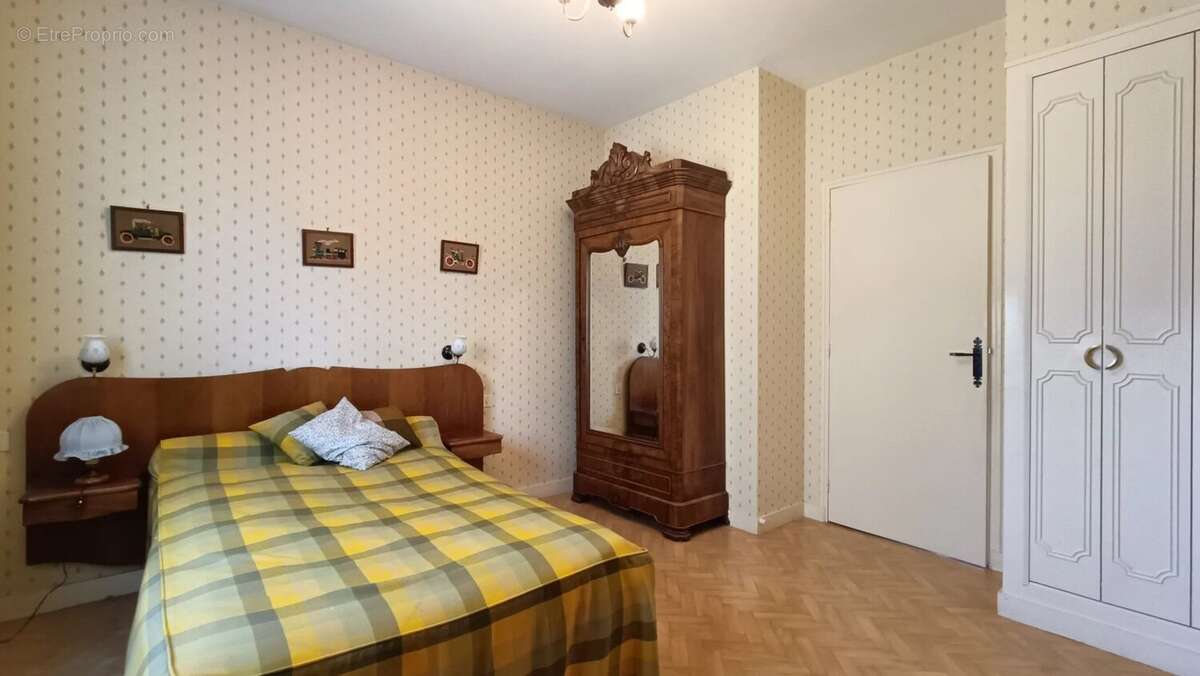 Maison ancienne 6 chambres neuville de poitou - photo 10