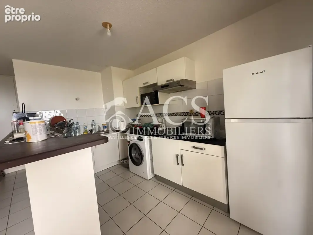 Appartement de type F2 - Résidence sécurisée avec ascenseur - Ravine Vilaine - FORT-DE-FRANCE - photo 3