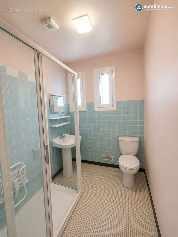 Maison 94 m² à Montlucon  - photo 6