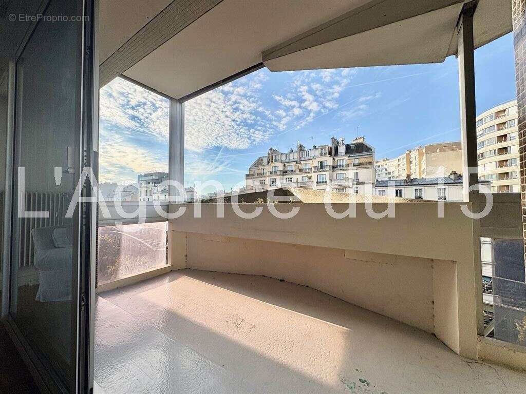 Appartement à PARIS-15E