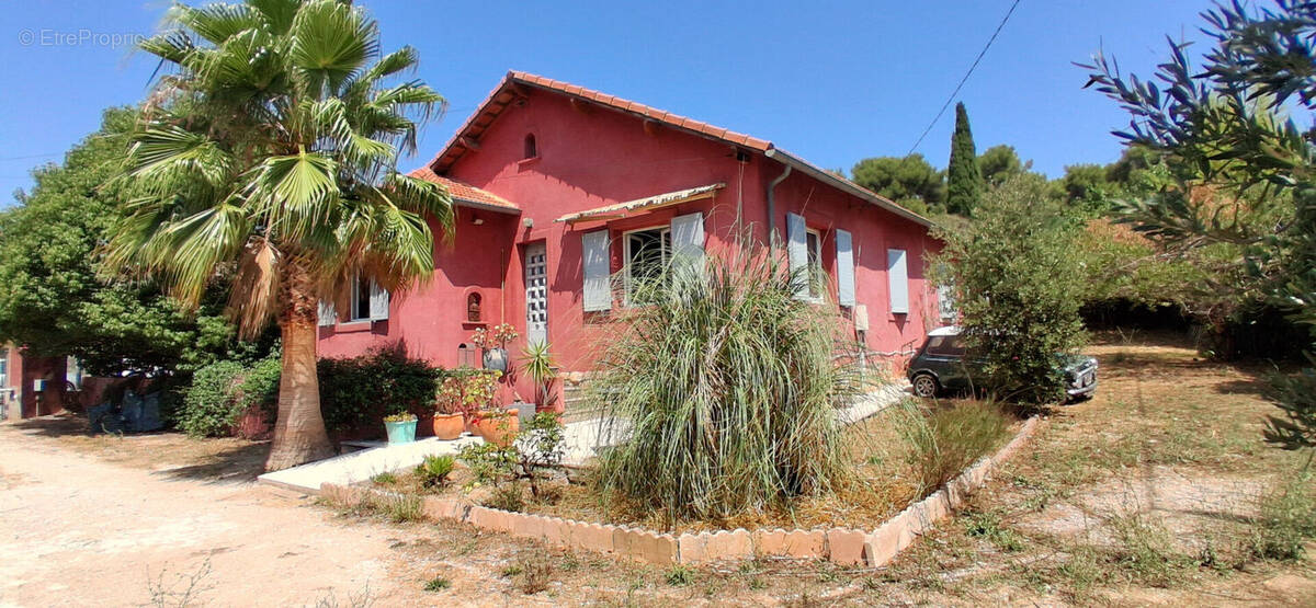 Villa T6 - Pin Rolland - 135m2 - photo 1