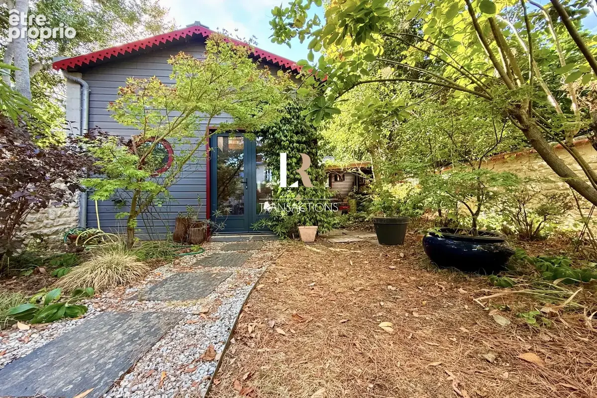 LR Transactions - La Genette - Maison de caractère avec joli jardin arboré - photo 24