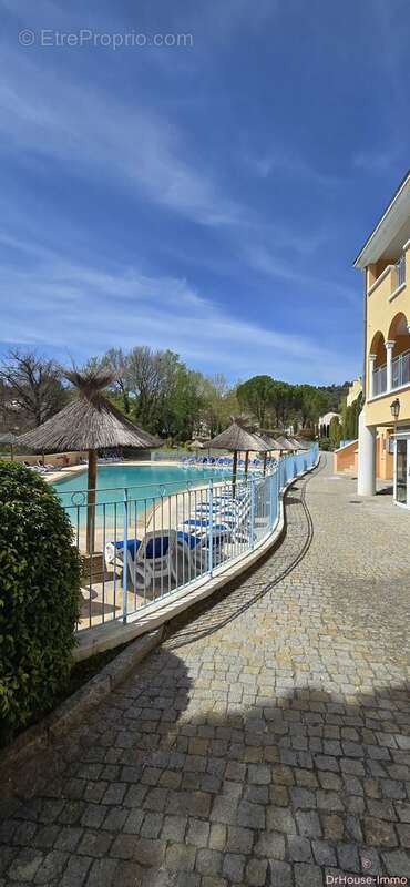 Appartement à GREOUX-LES-BAINS