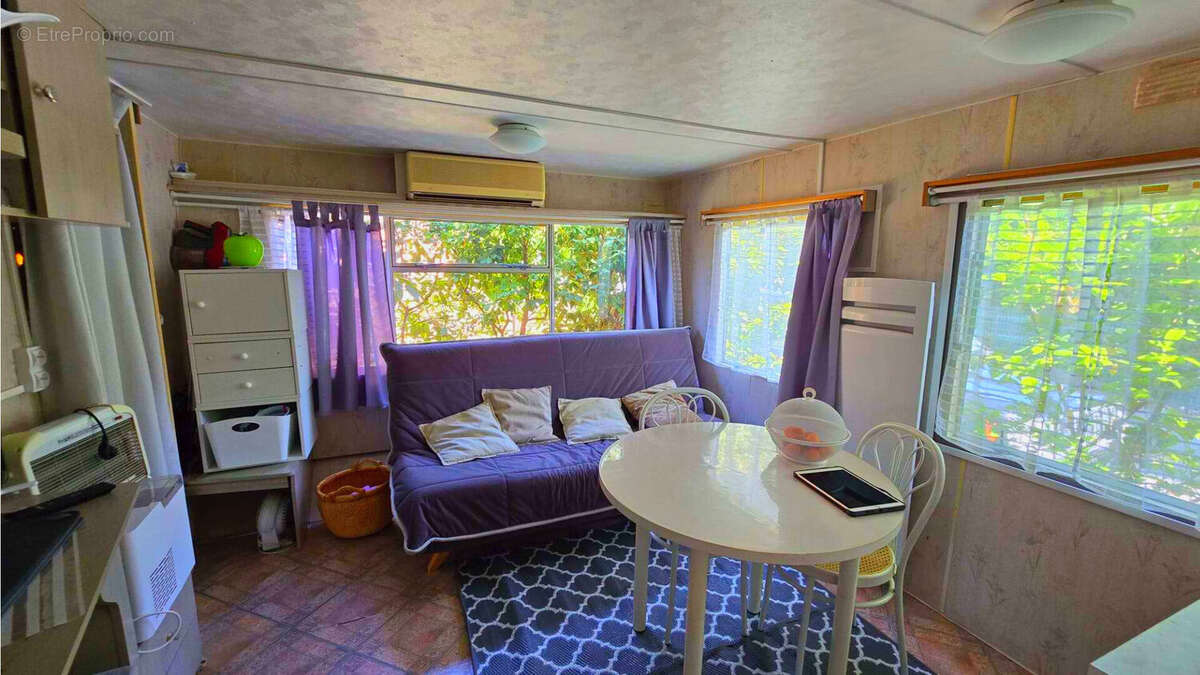 Coup de coeur au Castellet - Mobil-home avec terrain de 215 m² en pleine propriété - photo 4