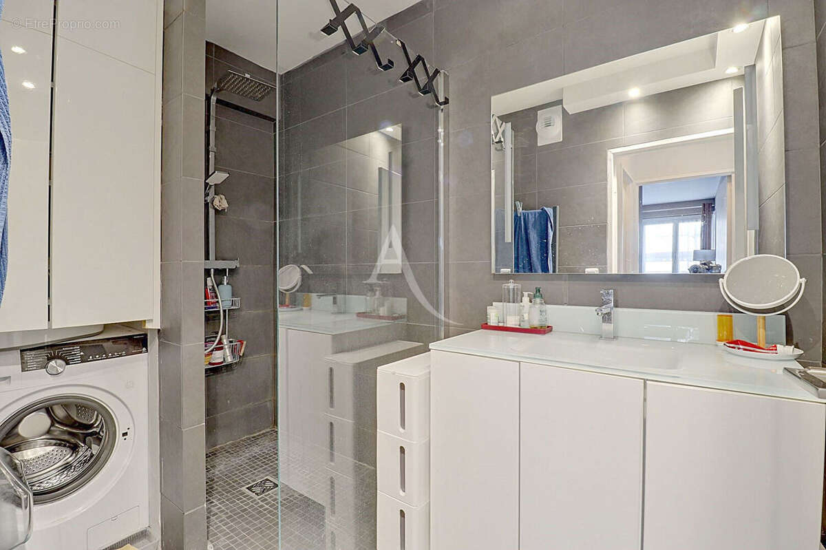 Appartement à PARIS-12E