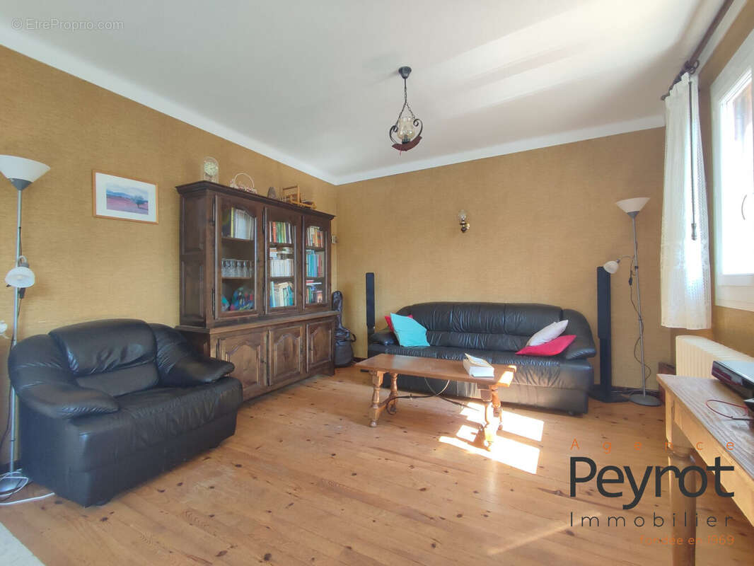 Maison 143 m² à La Cabanasse  - photo 3