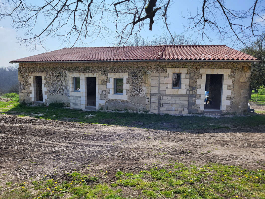 Maison à GRAND-BRASSAC
