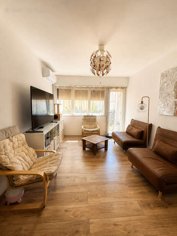 Appartement à MARSEILLE-8E