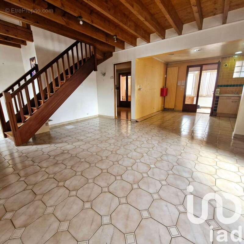 Photo 2 - Maison à GENNEVILLIERS