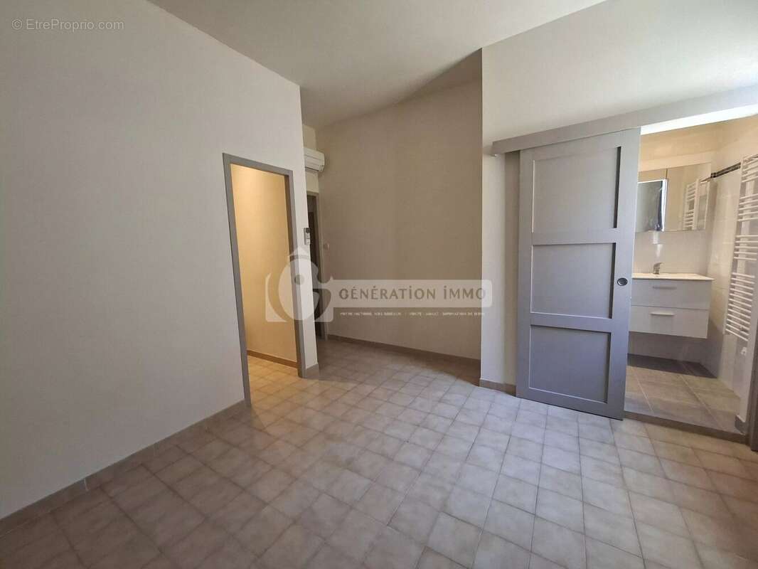 Arles , quartier de la Hauture - photo 12