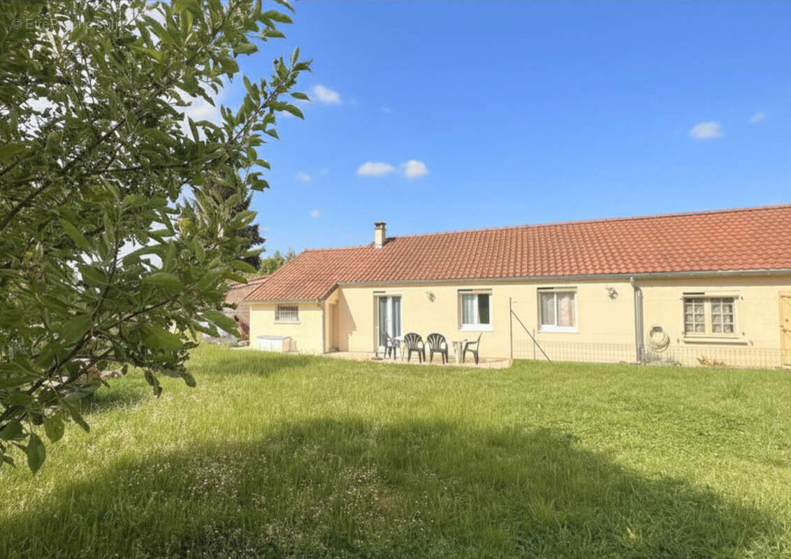 Maison à RAVEL