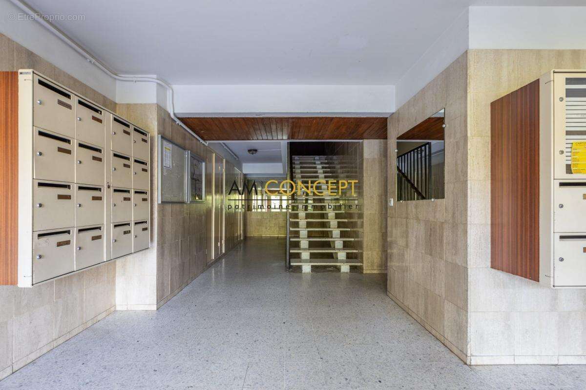 Bel Appartement T4 Lumineux - La Trinité - Les chênes verts - photo 25