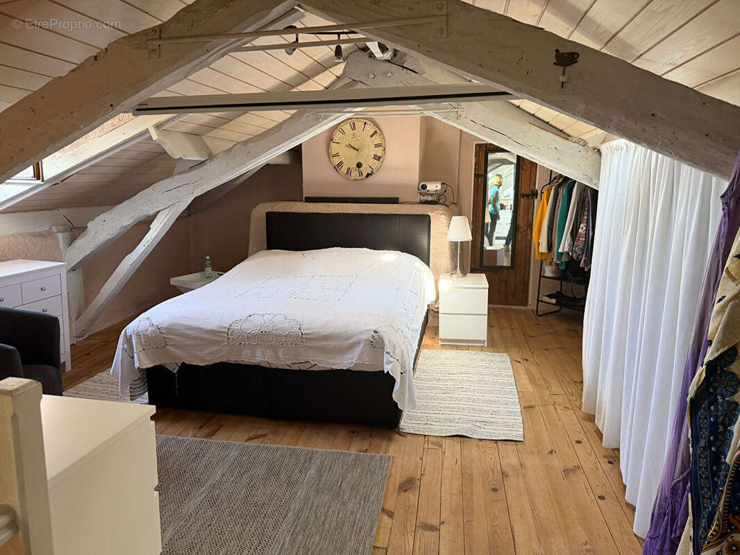 Ensemble immobilier de charme avec vue panoramique sur 2,5 hectares - photo 7