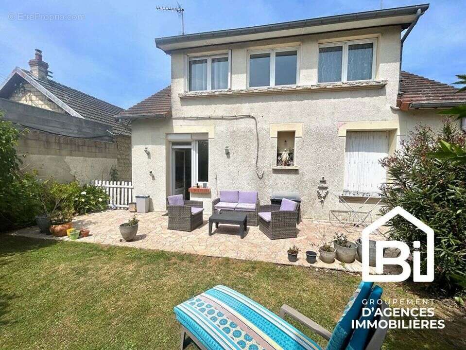 Maison à MONDEVILLE