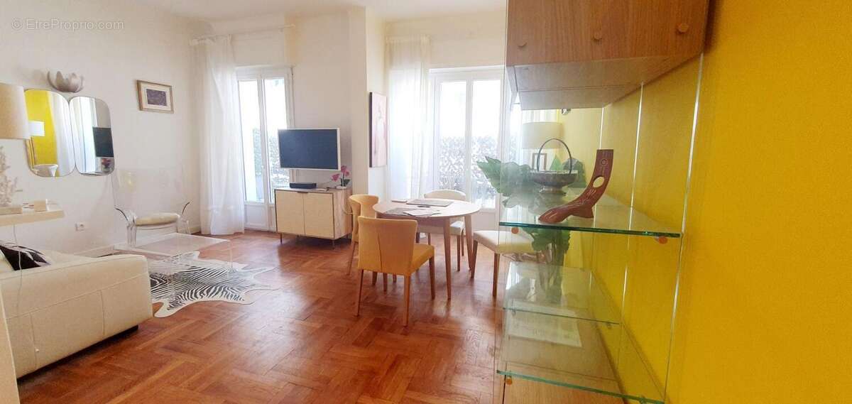 NICE CARRE D'OR - 2 pièces 55m² - photo 3