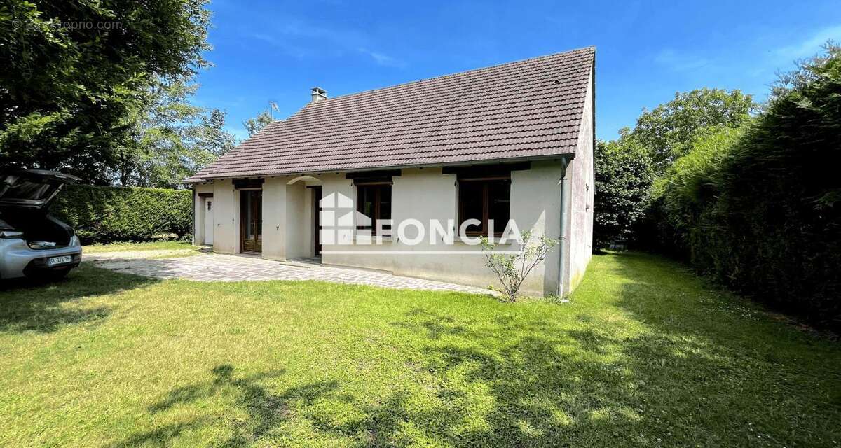 Maison à SAINT-OUEN-MARCHEFROY