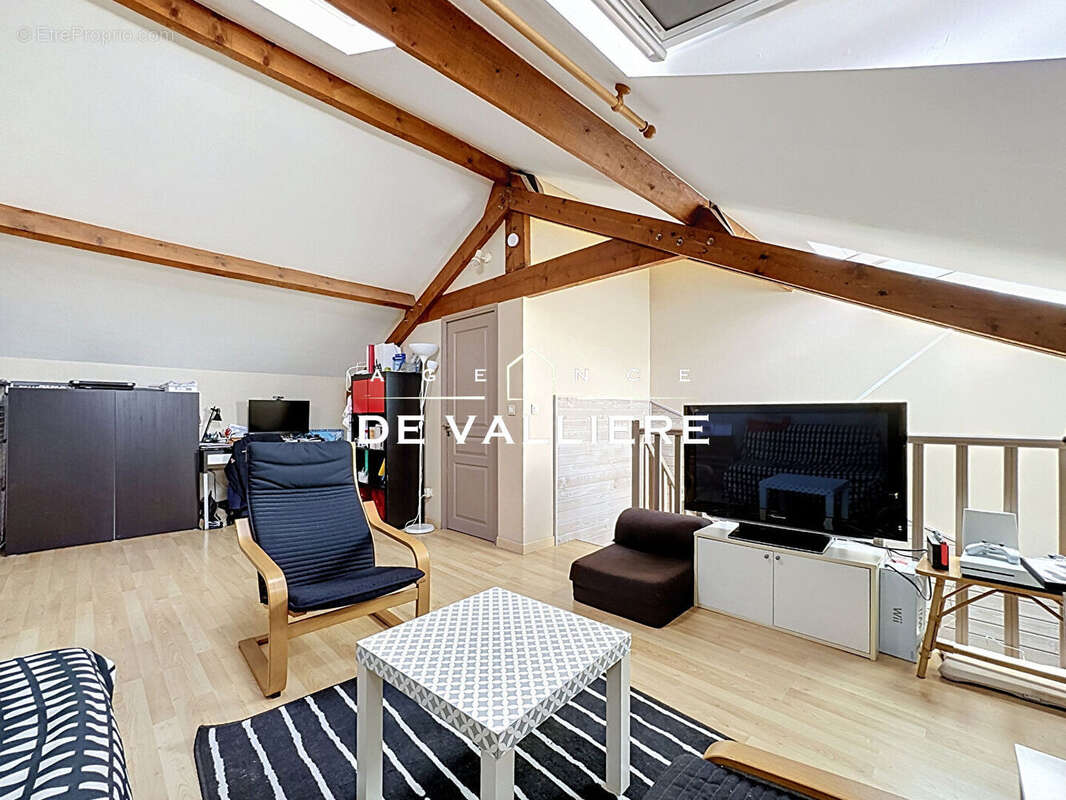 Rueil Malmaison - Côteaux - Maison 6 pièces 4 chambres - photo 13