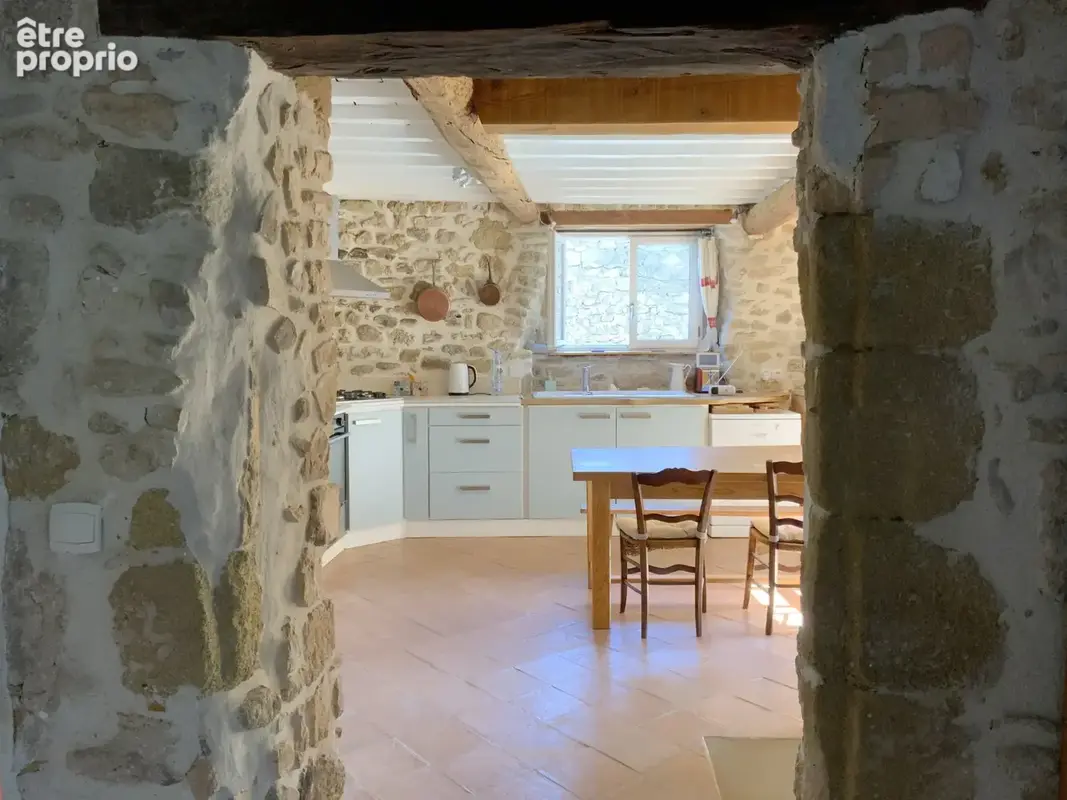 Charmante maison de village en pierres avec terrasse. - photo 2