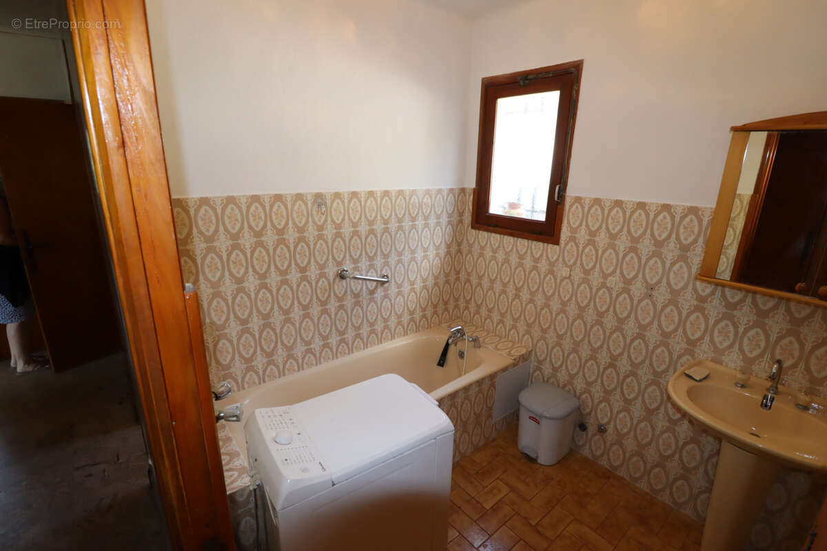 Maison 450 m2 - 4 appartements - photo 23