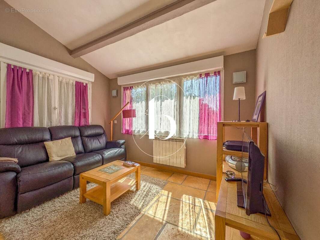 Maison 87 m² à Saint-Ambroix  - photo 11