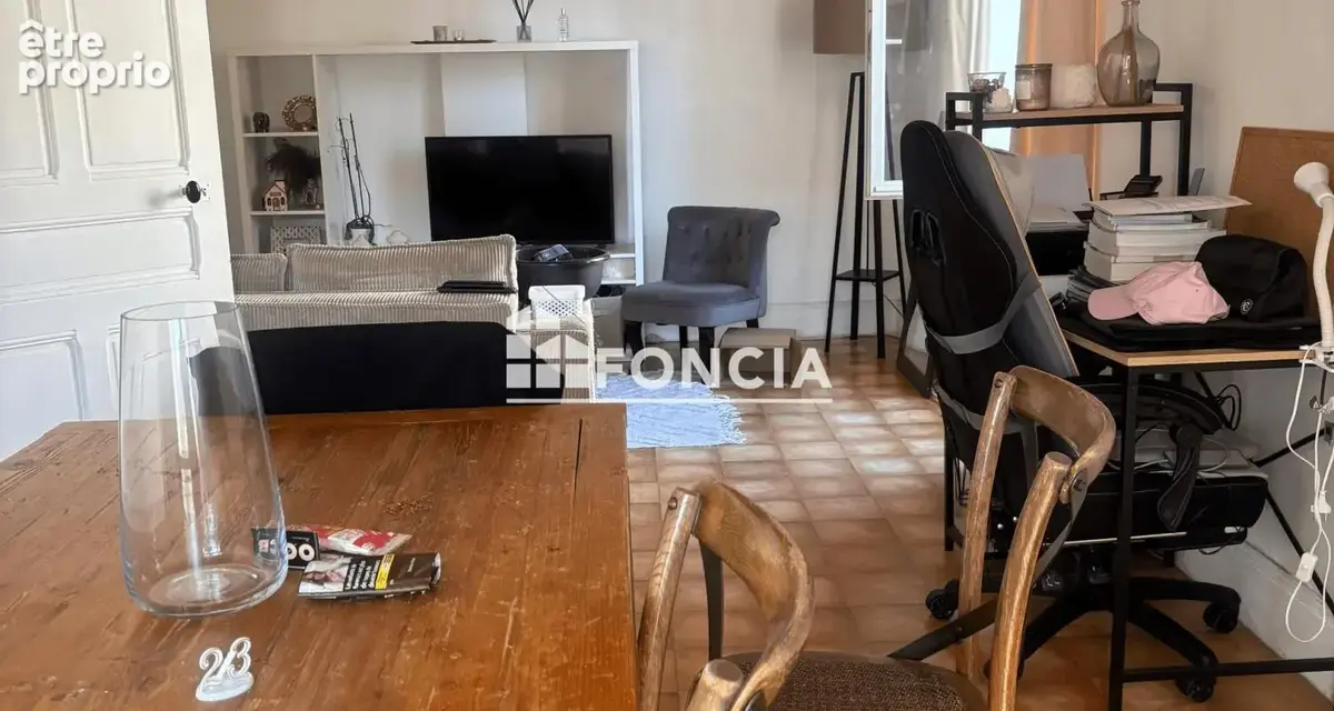Appartement à MONTELIER