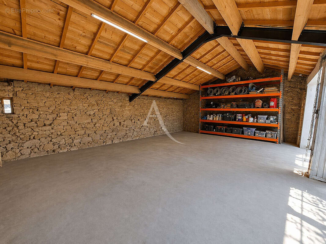 Maison à LES HERBIERS