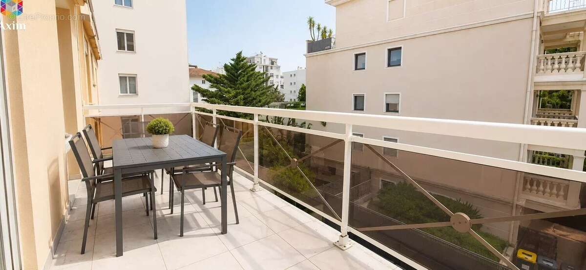Appartement à CANNES