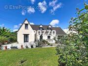 Maison à FOLLIGNY