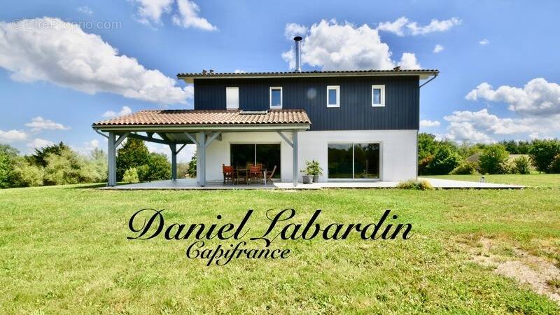 Maison à MAUVEZIN-SUR-GUPIE