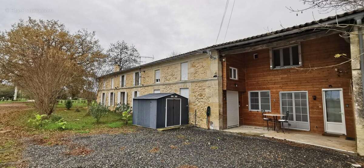 Maison à PUGNAC
