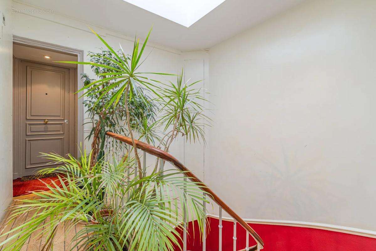 Appartement à PARIS-10E