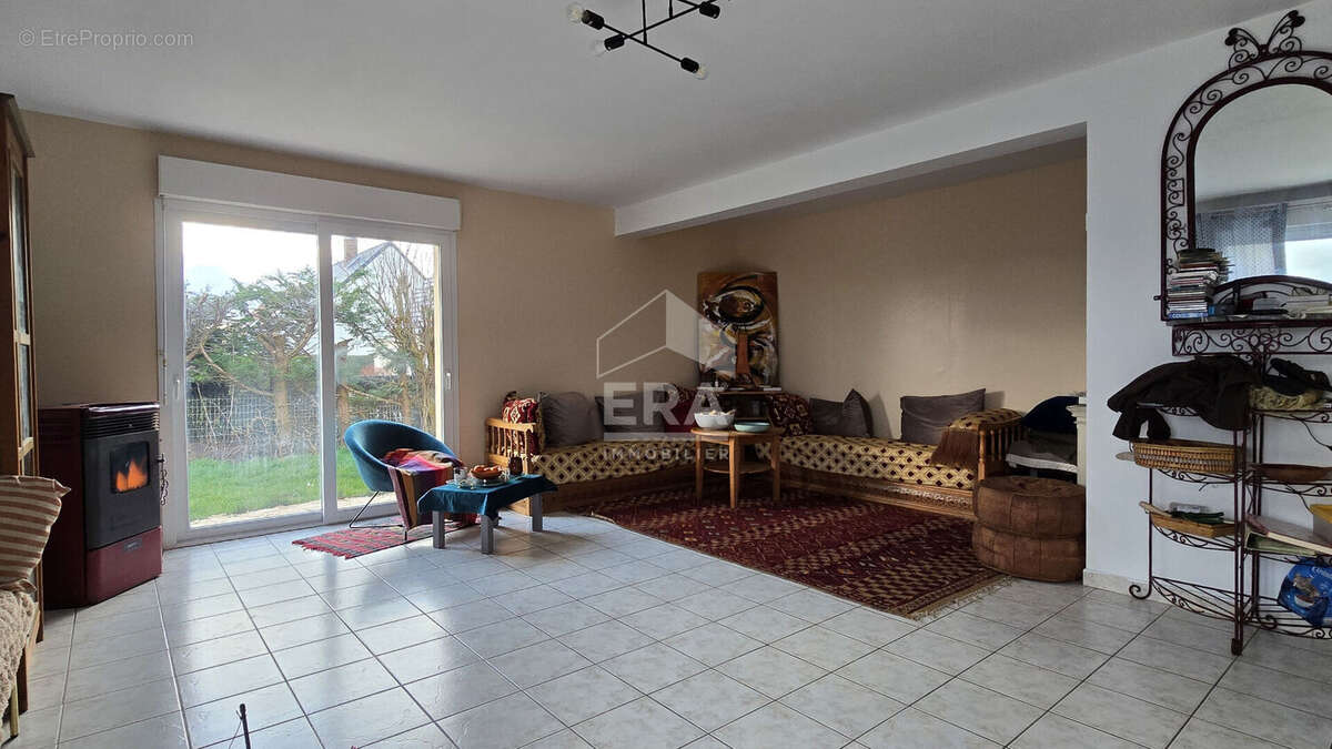 Maison à SAINT-MARTIN-EN-CAMPAGNE