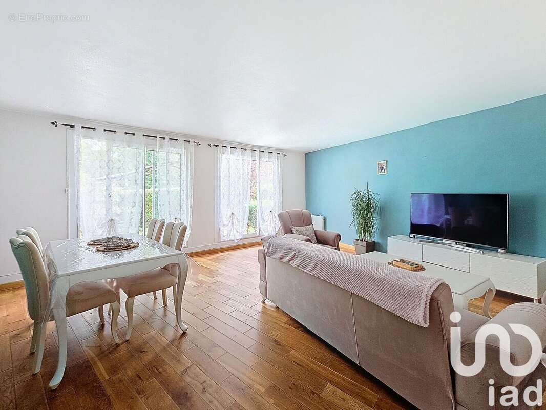 Photo 4 - Appartement à COUBRON