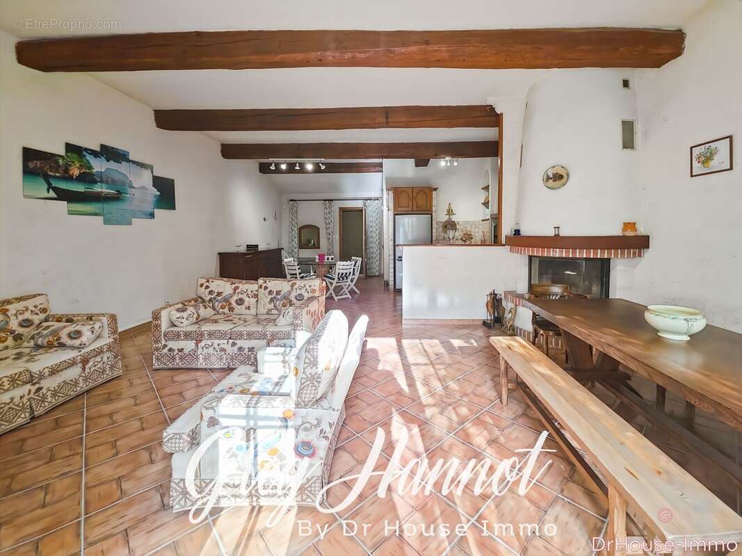 Maison à BESSE-SUR-ISSOLE