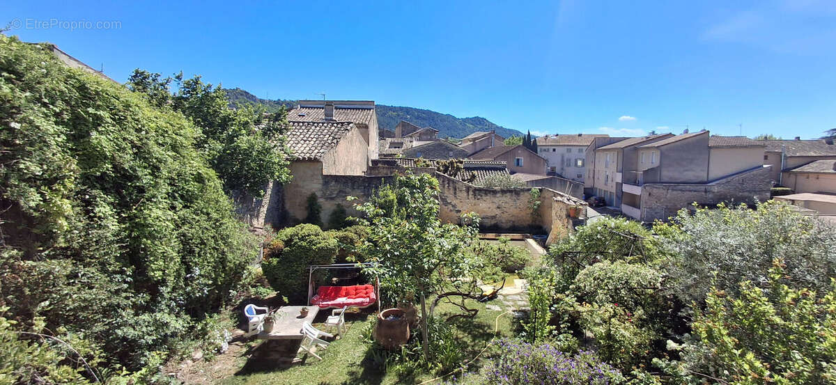 Maison à SAINT-PAUL-TROIS-CHATEAUX