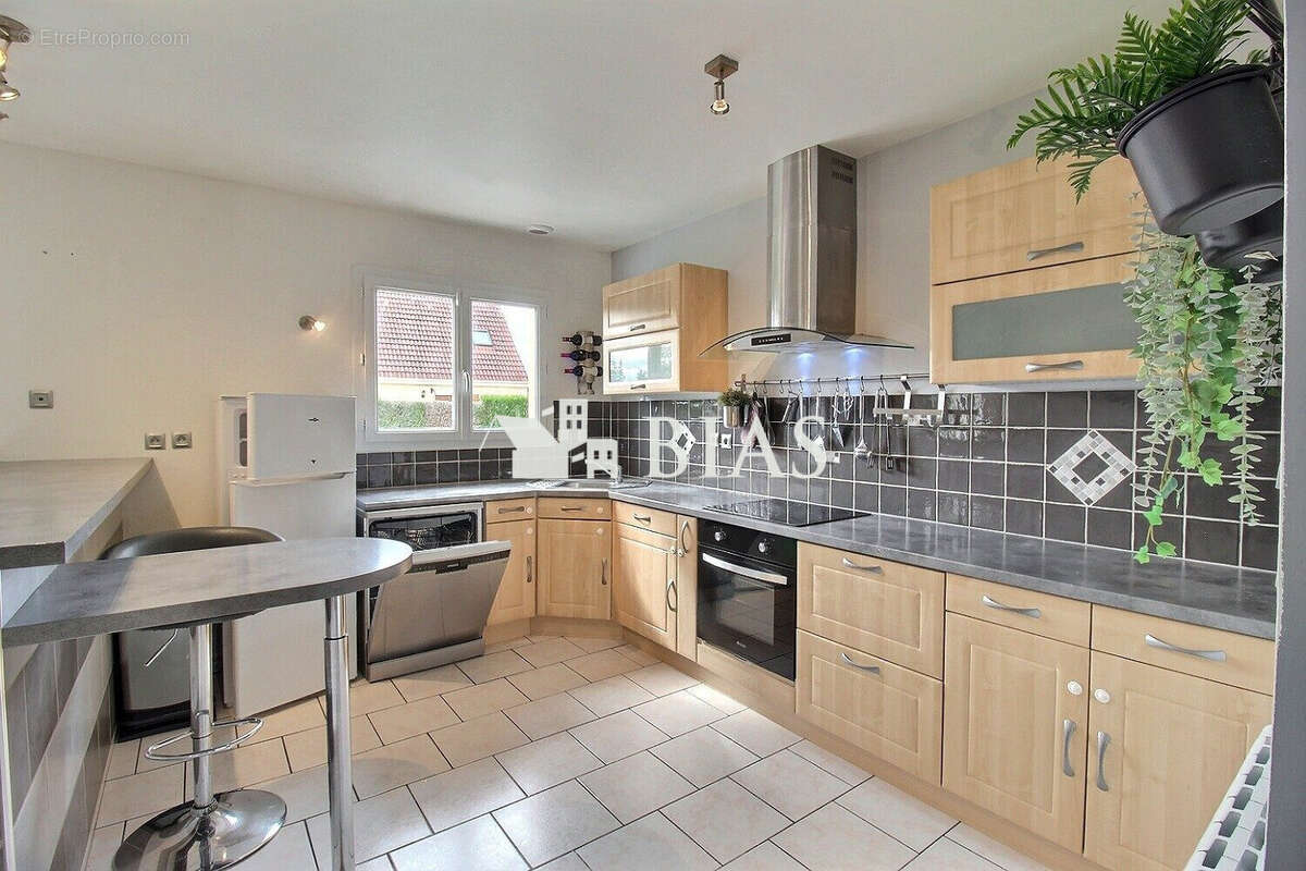 Maison à NASSANDRES