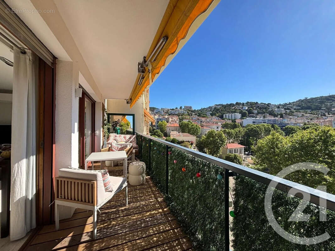 Appartement à LE CANNET