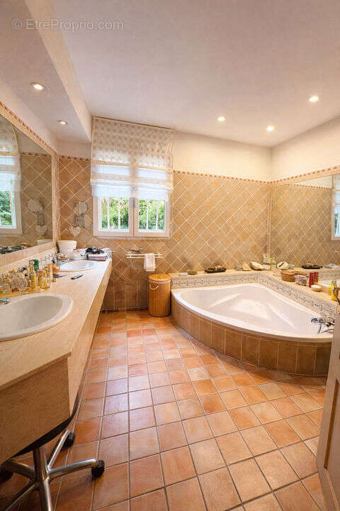 Maison à ROCHEFORT-DU-GARD